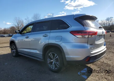 2018 Toyota Highlander Le из США, поврежденный, VIN 5TDBZRFH9JS874894